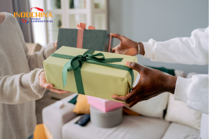Những Lưu Ý Quan Trọng Khi Gửi Quà Lễ Hỏa Tốc