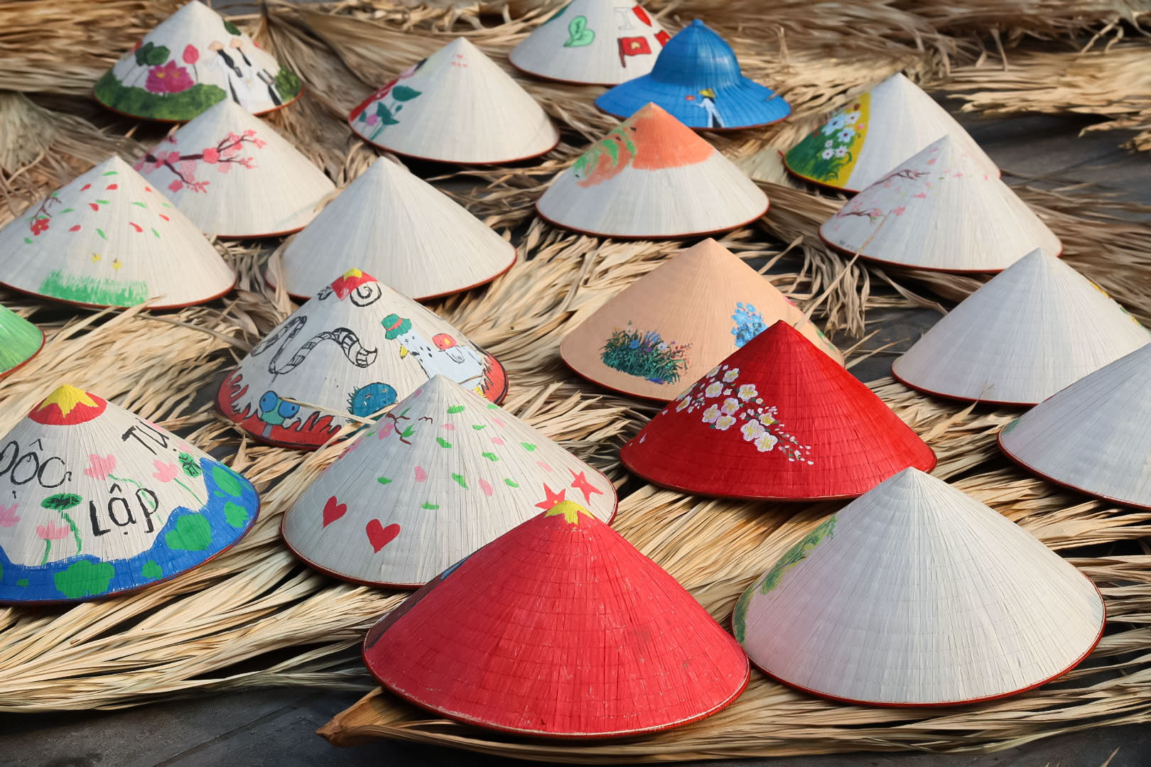 Gửi đồ lưu niệm Việt Nam